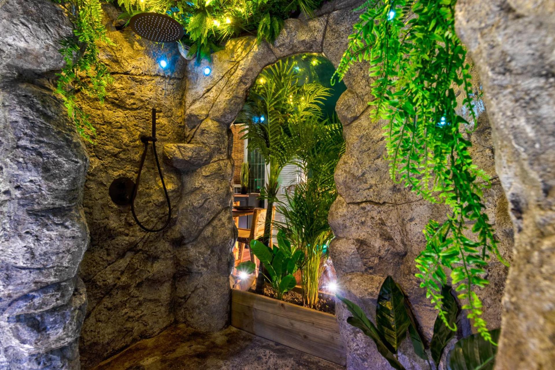 Jungle Love Room トゥールーズ エクステリア 写真